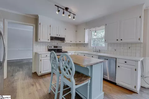 704 E Silverleaf St, Greer, SC 29650 photo 14
