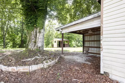 158 Brockeric Rd, Honea Path, SC 29654 photo 8