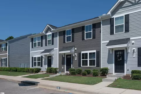 527 Hampton Townes Dr, Greenville, SC 29617
