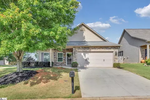 412 Vintage Hill Dr, Greenville, SC 29609