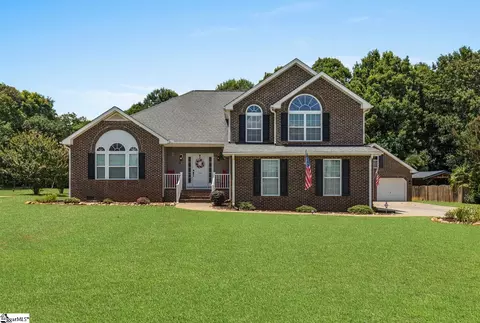 513 Saddlebred Dr, Pelzer, SC 29669