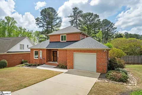 108 Commons Dr, Easley, SC 29642