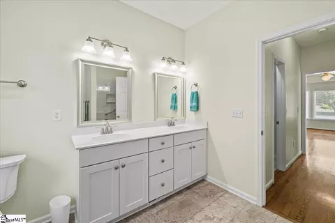 Bath - 108 Commons Dr, Easley, SC 29642 photo 2 of 5