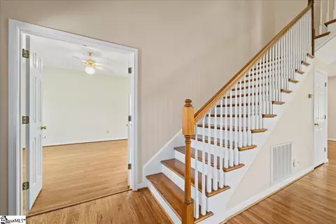 Entry Way - 108 Commons Dr, Easley, SC 29642 photo 4 of 7
