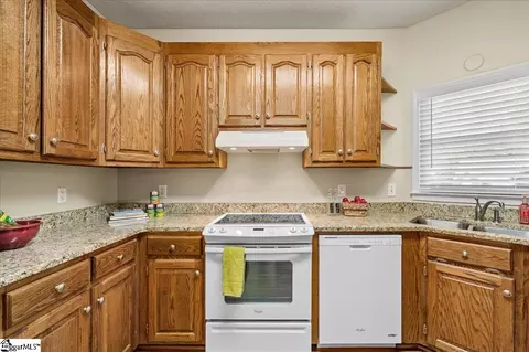 Kitchen - 108 Commons Dr, Easley, SC 29642 photo 3 of 3