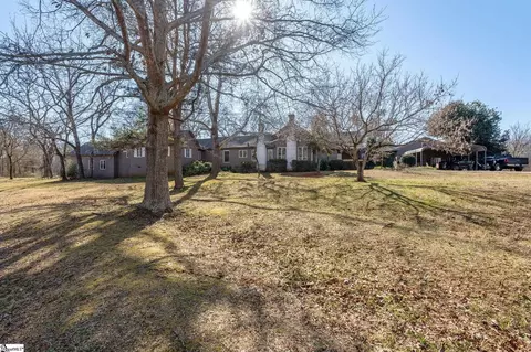 200 Chenault Rd, Townville, SC 29689