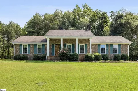 300 Pleasant Retreat Rd, Travelers Rest, SC 29690