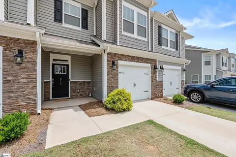 319 Sudduth Farms Dr, Greer, SC 29650