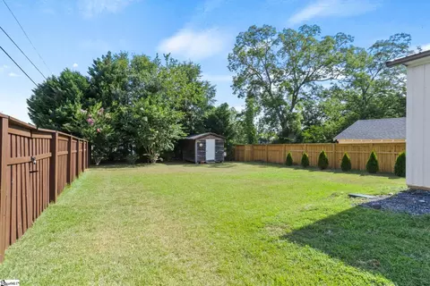 209 E Fairview Ave, Greer, SC 29651 photo 21