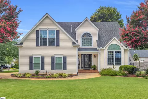 2 Cherrystone Ct, Simpsonville, SC 29680