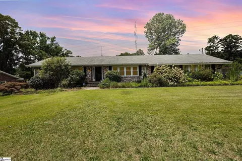 109 Tulane Ave, Greenville, SC 29617