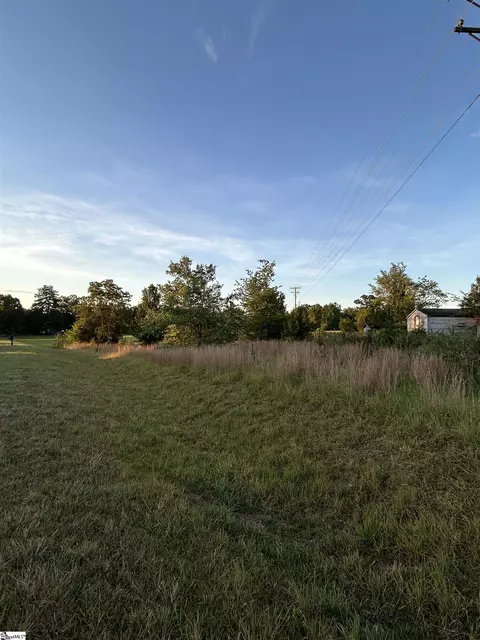 7631 Highway 11, Campobello, SC 29322