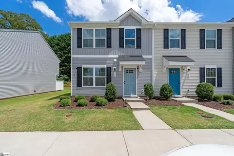 134 Fernside Ct, Greenville, SC 29617