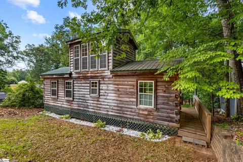 360 N Port Bass Dr, Fair Play, SC 29643