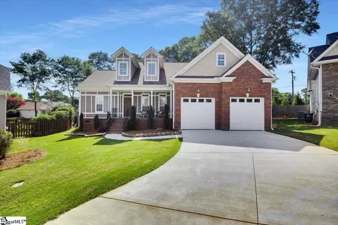 11 Manorwood Ct, Simpsonville, SC 29681