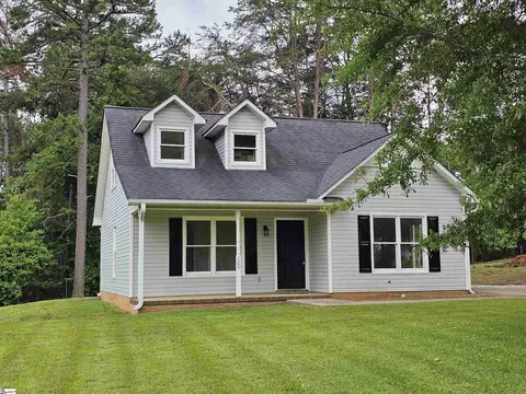 120 Salem St, Spartanburg, SC 29302