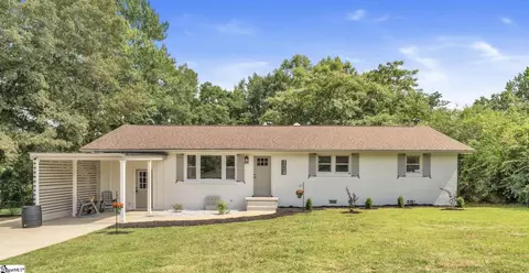 104 Alice Farr Dr, Greenville, SC 29617
