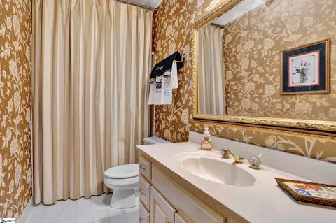 Bath - 9 Latour Way, Greer, SC 29650 photo 4 of 4