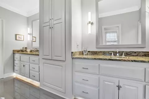 Bath - 9 Latour Way, Greer, SC 29650 photo 1 of 4
