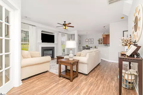 7 Mound Ct, Greer, SC 29650 photo 6