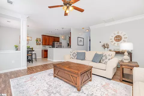 7 Mound Ct, Greer, SC 29650 photo 8