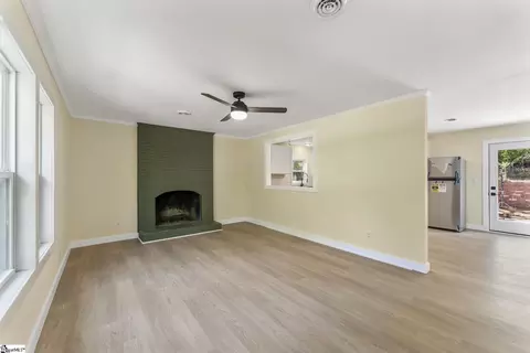 Living - 134 Quail Haven Dr, Easley, SC 29642 photo 1 of 4