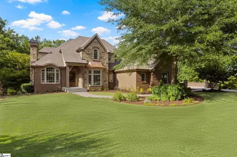 20 White Crescent Ln, Simpsonville, SC 29681