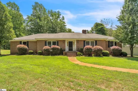 101 Willow Pond Ln, Piedmont, SC 29673