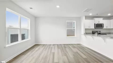 Living - 804 Embark Cir, Greer, SC 29651 photo 3 of 4
