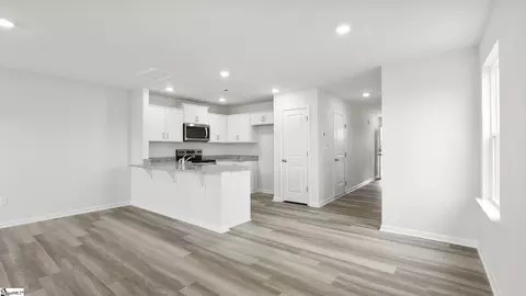 814 Embark Cir, Greer, SC 29651 photo 12