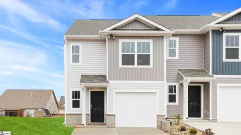 814 Embark Cir, Greer, SC 29651