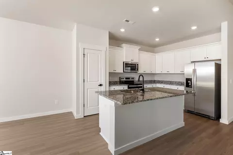 1221 Crested Iris St, Moore, SC 29369 photo 6