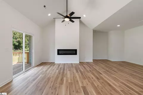 408 Burrell St, Pendleton, SC 29670 photo 7