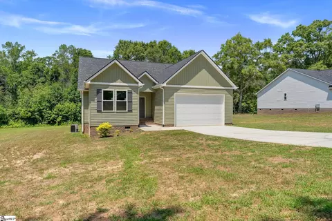408 Burrell St, Pendleton, SC 29670 photo 2