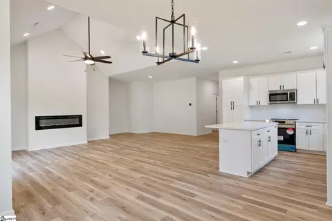 408 Burrell St, Pendleton, SC 29670 photo 10
