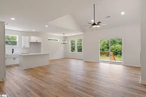 408 Burrell St, Pendleton, SC 29670 photo 6