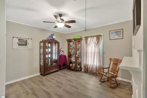 712 W Main St, Easley, SC 29640 photo 13