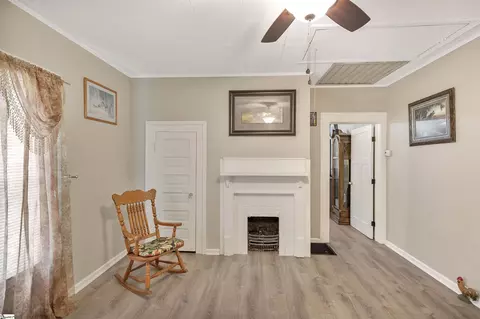 712 W Main St, Easley, SC 29640 photo 15