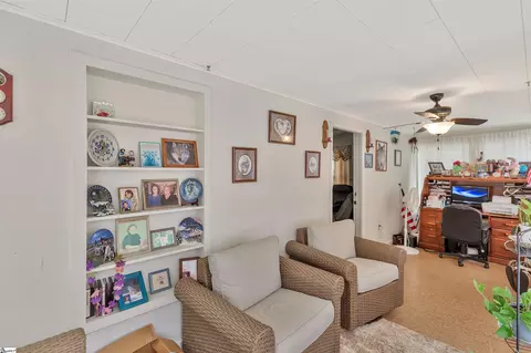 712 W Main St, Easley, SC 29640 photo 18