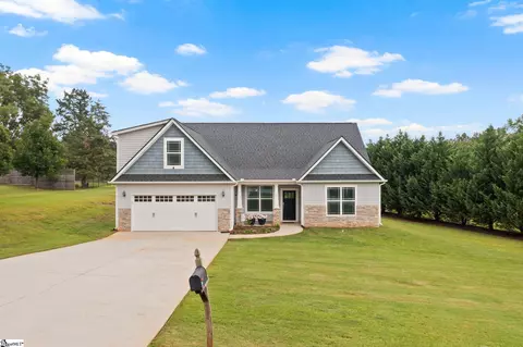 6 View Dr, Travelers Rest, SC 29690