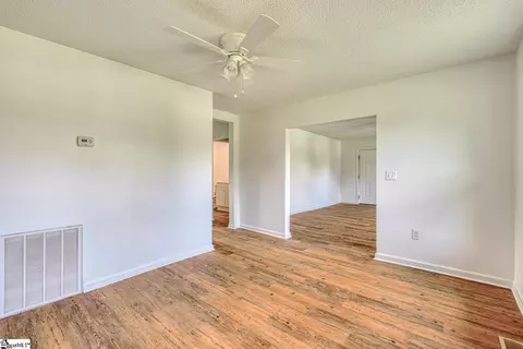121 Beth St, Greer, SC 29651 photo 9