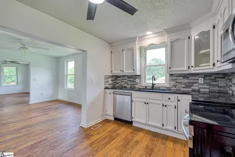 121 Beth St, Greer, SC 29651 photo 12