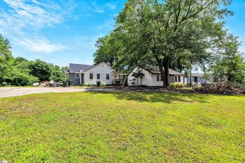 530 Lowndes Hill Rd, Greenville, SC 29607
