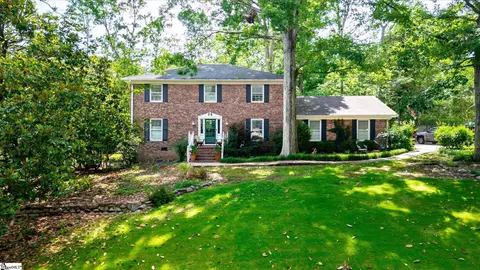 204 Camelot Dr, Simpsonville, SC 29681