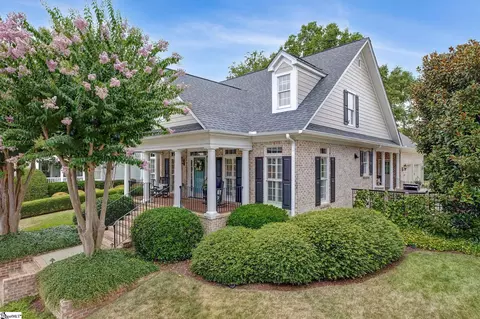 8 Kershaw Ct, Greenville, SC 29607