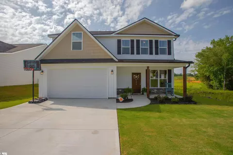 205 Legacy Ln, Pickens, SC 29671