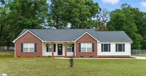 221 Sylvia Rd, Belton, SC 29627