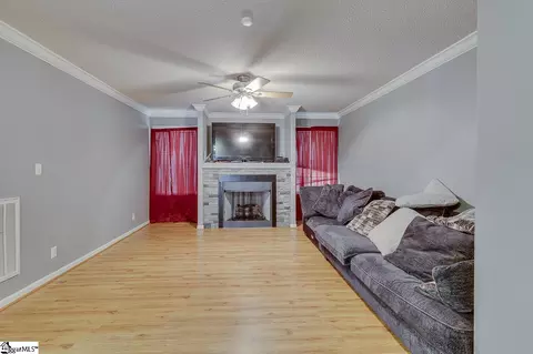Living - 1139 Wright School Rd, Belton, SC 29627 photo 3 of 5