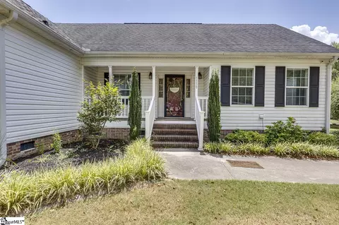 Exterior - 1139 Wright School Rd, Belton, SC 29627 photo 4 of 9