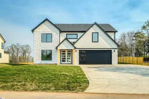 3615 Pennington Dr, Greer, SC 29651